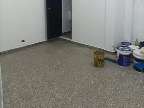 EN ALQUILER LOCL COMERCIAL A LA CALLE EN PALERMO/ RECOLETA