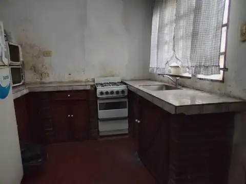 Casa 3 ambientes con 2 baños