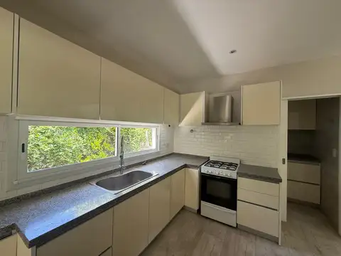 Casa en Alquiler en San Matias, USD 1.800