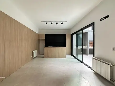 Venta |  Casa de pasillo 2 dormitorios con patio y terraza | Moreno 100 - Rosario Pichincha