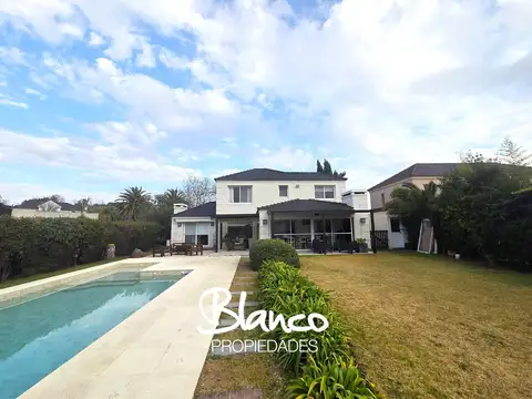 Casa  en Venta en Septiembre, Escobar, G.B.A. Zona Norte