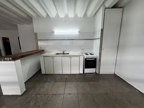 Depto Tipo Casa en Alquiler en Rosario, $ 650.000