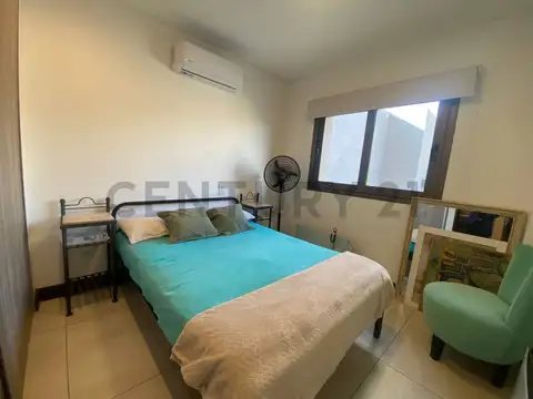 Santiago del Estero 1200, Piso 1