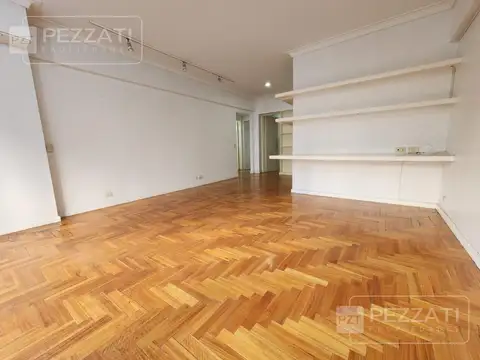  Departamento de 3 ambientes en alquiler. Zona Plaza Mitre. Al frente. Balcon. Lavadero