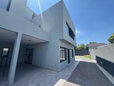 Depto Tipo Casa en Venta de 2 ambientes
