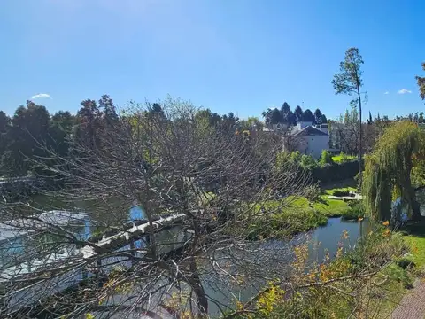 Villa del Lago 100