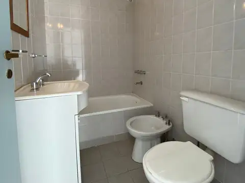 Departamento en Alquiler en Cid Campeador, $ 500.000