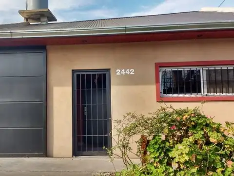 Casa  en Venta ubicado en Quilmes Oeste, Quilmes, G.B.A. Zona Sur - SVN0790_LP584578_1