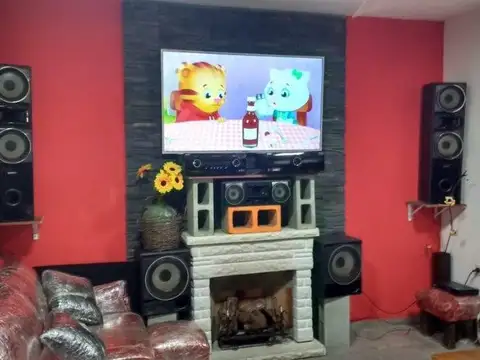 Casa  en Venta ubicado en Quilmes Oeste, Quilmes, G.B.A. Zona Sur - SVN0790_LP584578_1