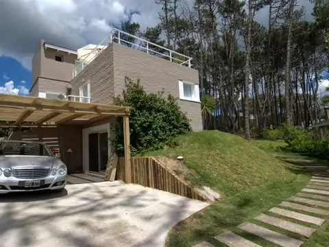 Casa en Venta de 5 dormitorios