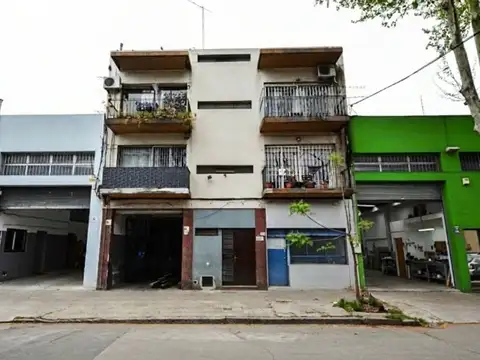 Venta local industrial Reducto 