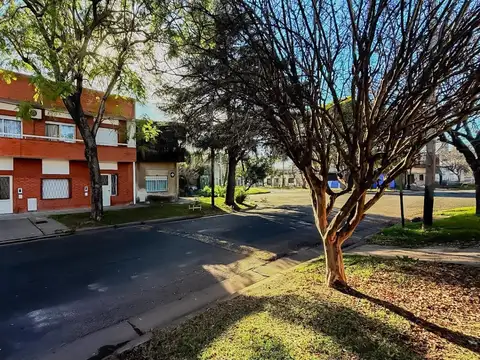Pasaje Hopkins al 3000