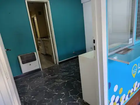 LOCAL CON VIVIENDA EN EXCELENTE UBICACION