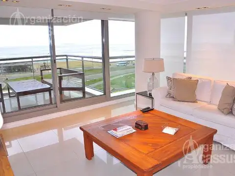 Departamento en Venta en Playa Brava, USD 1.040.000