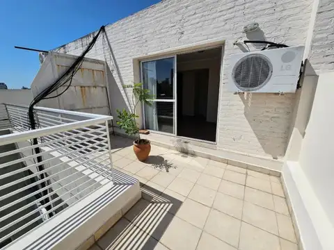 Departamento en Alquiler en Abasto, $ 550.000