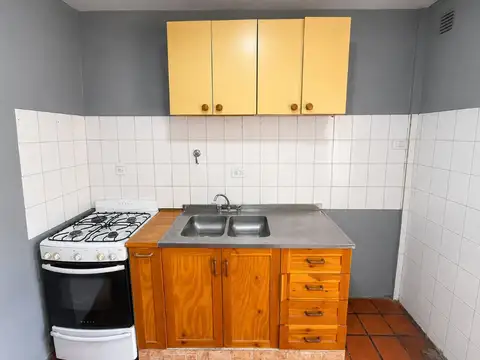 Depto Tipo Casa en Venta 50 años