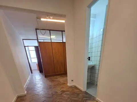 Oficina en venta al frente