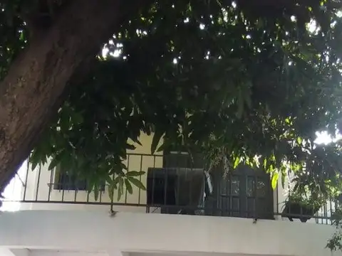 Roberto Mora 181