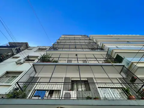 VENTA Departamento 4 ambientes   dependencia   cochera cubierta - VILLA DEL PARQUE CABA