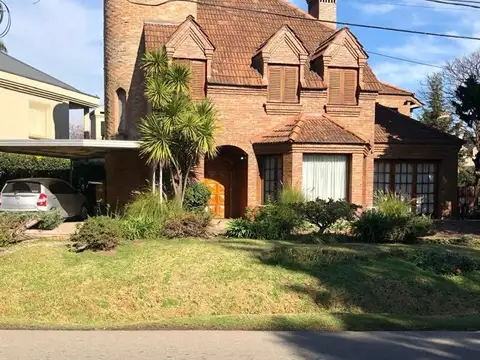 Casa en Venta de 5 dormitorios