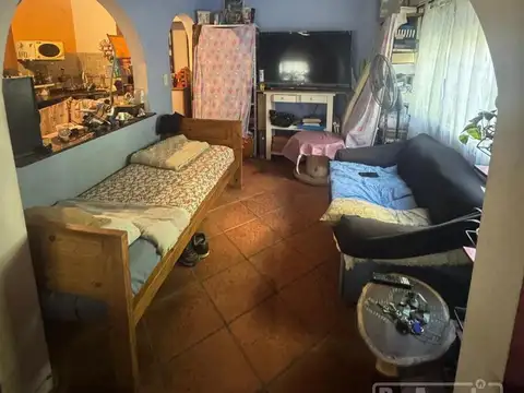Depto Tipo Casa en Venta en Moron Sur, USD 120.000