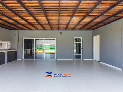 Casa en Alquiler en Francisco Alvarez, USD 19.200