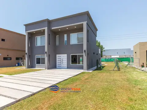 Casa en Alquiler al Oeste