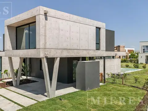Casa en venta en La Calesa, Pilara, Los Cipreses 2