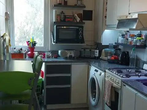 Departamento de 4 ambientes con cochera y dos bauleras - Wilde