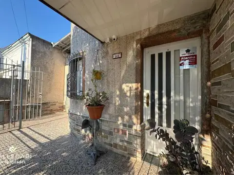 Ricardo Güiraldes 600, Piso PB