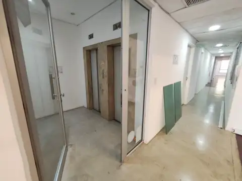 Oficina en Alquiler 45 años
