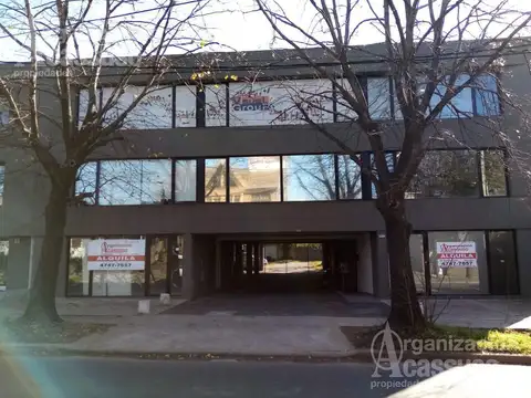 Lomas de San Isidro - Oficina en Alquiler