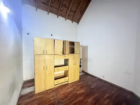 Casa en Alquiler con 1 cochera