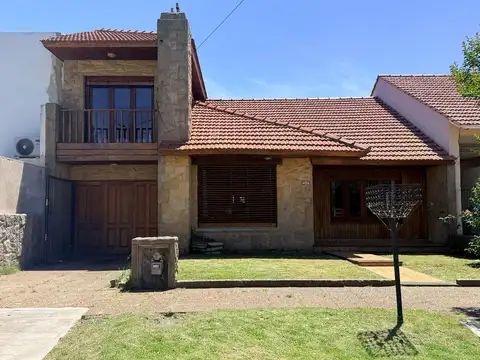 Venta Chalet 5 ambientes Colinas de Peralta Ramos, Mar del Plata