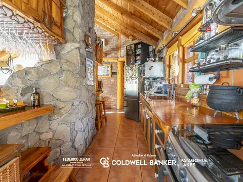 Casa en Venta con 3 cocheras