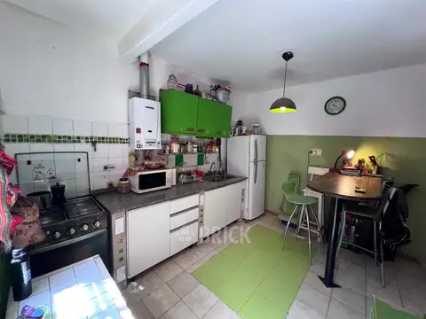 Depto Tipo Casa en Venta en Flores, USD 150.000