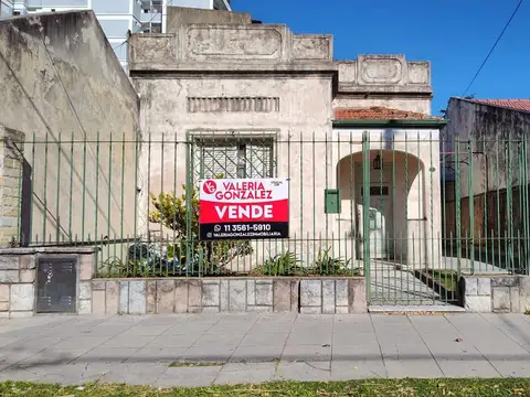 Casa en venta con lote de 8,66 x 42,86 - Wilde