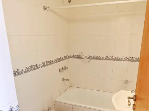 Departamento en Alquiler con 1 cochera