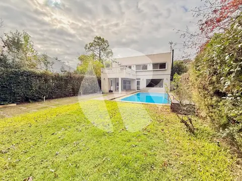 Casa en Venta Club Privado Loma Verde 