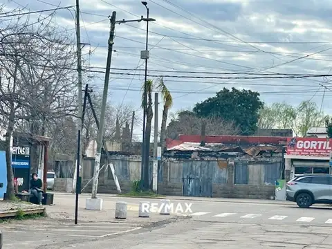 VENTA terreno comercial DEL VISO esquina céntrica