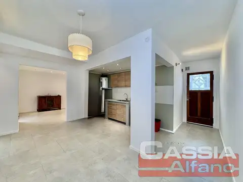DEPARTAMENTO EN PH PLANTA BAJA PASILLO, RECICLADO