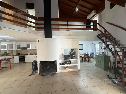 Depto Tipo Casa en Venta en Acassuso Vias  /  Libertador, USD 280.000