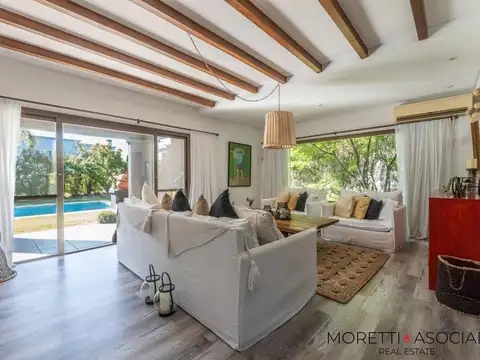 Casa 5 ambientes con 5 baños