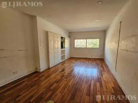 Costa Rica 4900