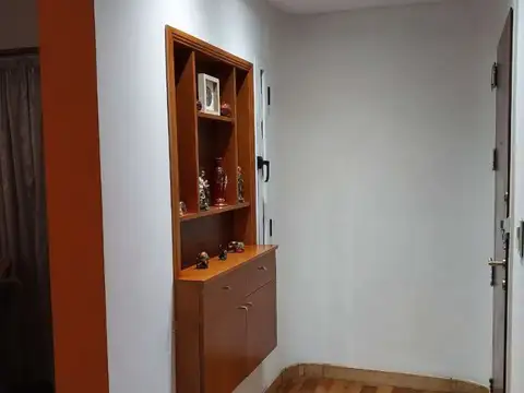 HERMOSA CASA DE TRES DORMITORIOS EN IMPECABLE ESTADO