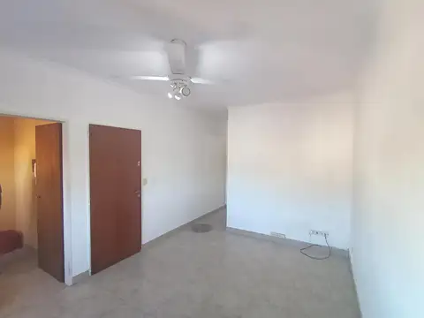 Depto Tipo Casa 2 ambientes con 1 baño
