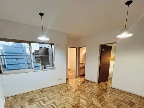 ESTOMBA 600, Piso 7