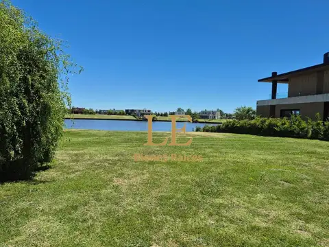 Terreno en Venta de 910,0 m2