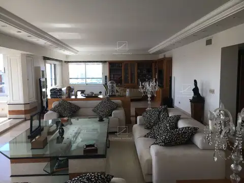 Departamento en Alquiler de 4 dormitorios