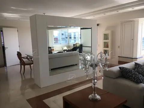 Departamento en Alquiler de 5 ambientes